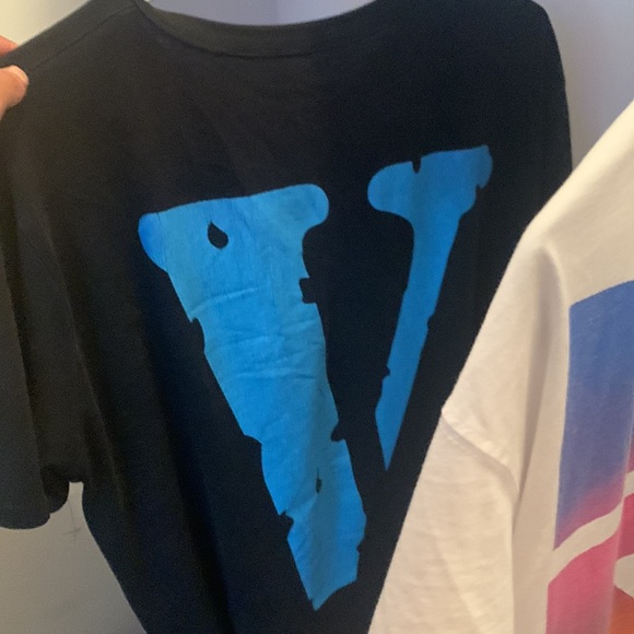 Vlone T - Picture 3 of 5